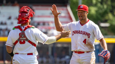 Canadians Match Franchise Mark With Ninth Straight W