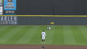 Yankees No. 2 prospect Spencer Jones makes odd catch