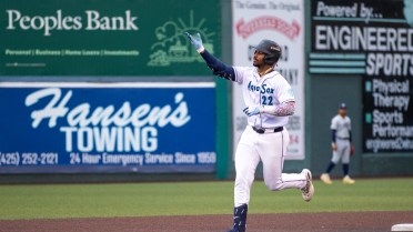 Michael Arroyo, Lazaro Montes hit back-to-back HRs