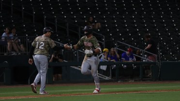 Travs Stage Huge Rally To Top Naturals