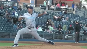 Colton Gordon collects two of his 10 K's in the 5th