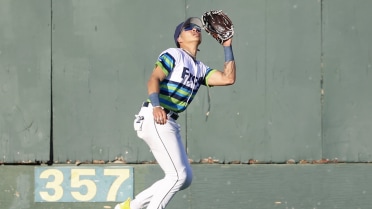 Tai Peete's leaping grab