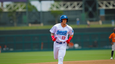 Senzel Homers as Comets Secure First Win of Series