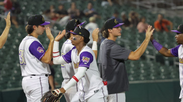 Catlett, Obertop Key Win as Grizzlies Earn Split with Giants