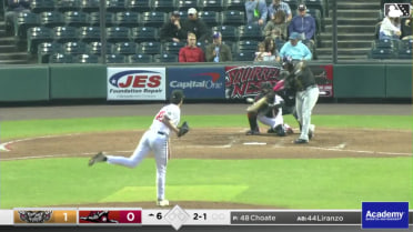 Thayron Liranzo's solo home run