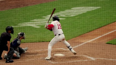Roman Anthony's infield single