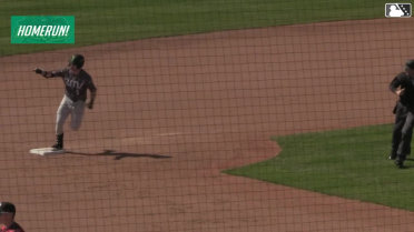 James Tibbs III's solo homer