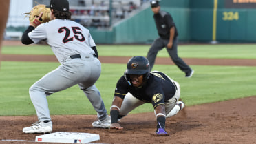 Grizzlies Upended by Ports