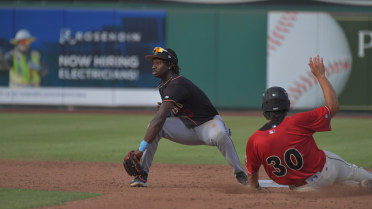 Grizzlies Grab Another Late Win Behind Obertop