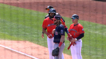 Johnathan Rodríguez's three-hit game
