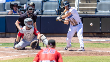 Murray Reaches Three Times, Shuckers Drop Series Finale to Blue Wahoos