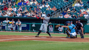 Clingstones' Offense Stumbles in 1-0 Loss to Chattanooga After Long Layoff