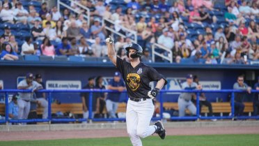 Warren, Adams Back-to-Back Home Runs Lead Shuckers to Series Win over Biscuits