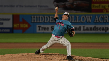 Sellers Shoves, But Diners Dazed in Friday Night Loss to Erie