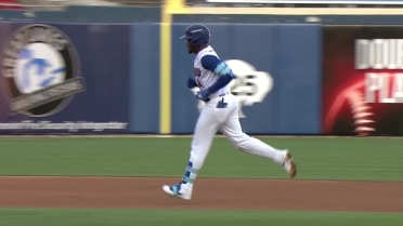 Orelvis Martinez Homerun
