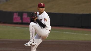 Kernels Spoil Rattlers Season Opener