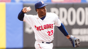 Cyclones, BlueClaws Split Sunday Doubleheader