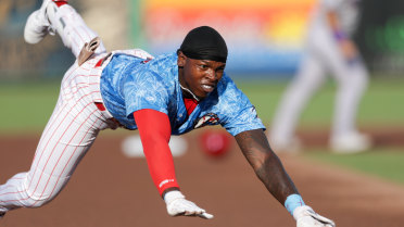 Walton Scores Only Run as Threshers Snap Streak