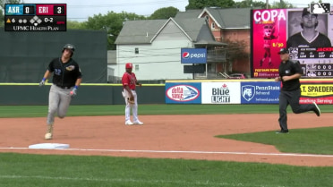 Chase DeLauter homers in his third straight game