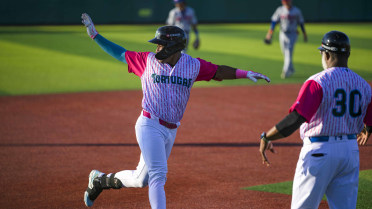 Portes, Pair of Homers Power Series-Opening Win