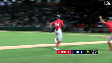 Narciso Crook hits an inside-the-park home run