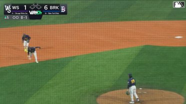 Jacob Reimer's incredible barehanded play