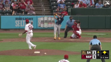 Jackson Merrill doubles to left field for RBI