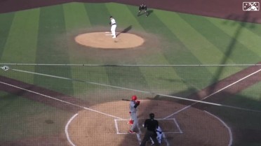 Alex De Jesus drills a two-run homer