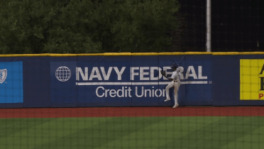 Jones leaping catch robs home run for Blue Wahoos 