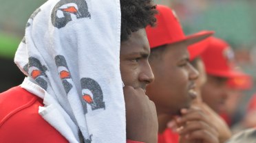 Grizzlies Strand 10 in Loss