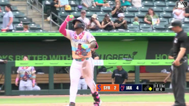 Deyvison De Los Santos' two-run home run