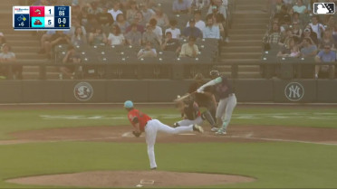 Jhostynxon Garcia's two-run homer