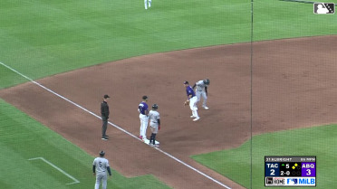 Keston Hiura's outstanding defensive play