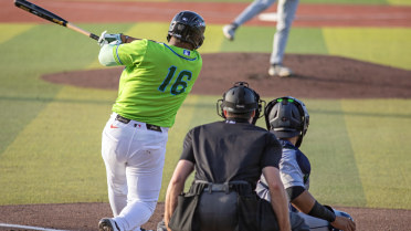 Tortugas Race Out to Early Lead, Hang on For 6-5 Triumph