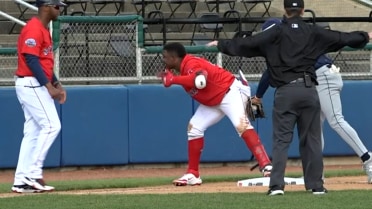 Yoeilin Cespedes' two triples