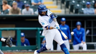 Comets Power to 15-1 Win Wednesday Afternoon