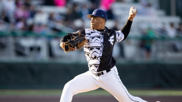 Jurrangelo Cijntje strikes out six