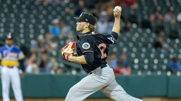 Late Rally Falls Short for Columbus in Extra Inning Loss to Pensacola