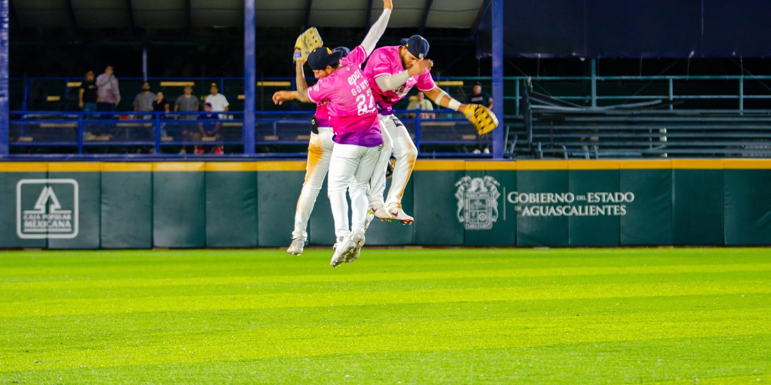 Rieleros Con Tres Jonrones Consecutivos Le Ganan La Serie A Los