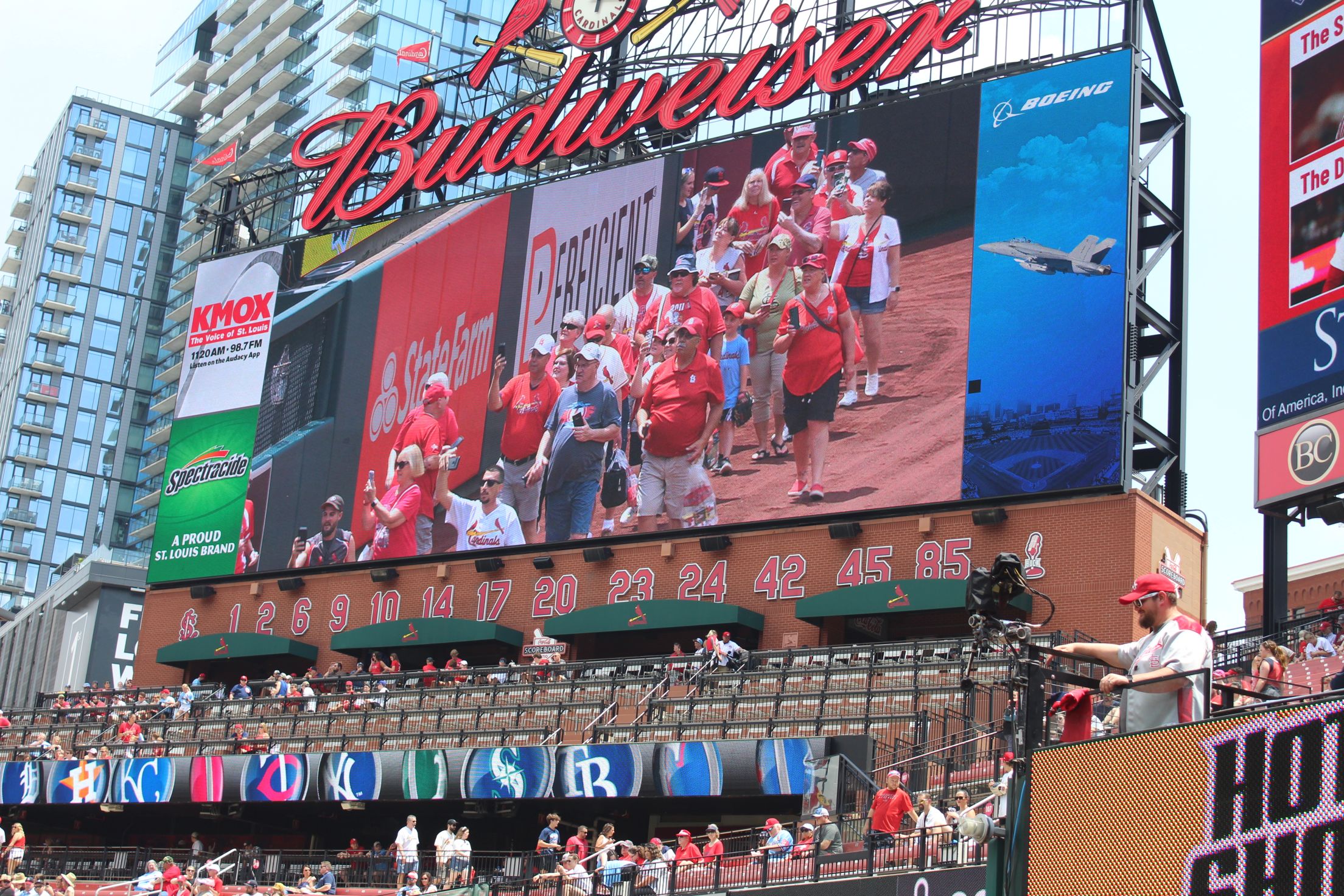 Season Ticket Holder Pre-Game Parade