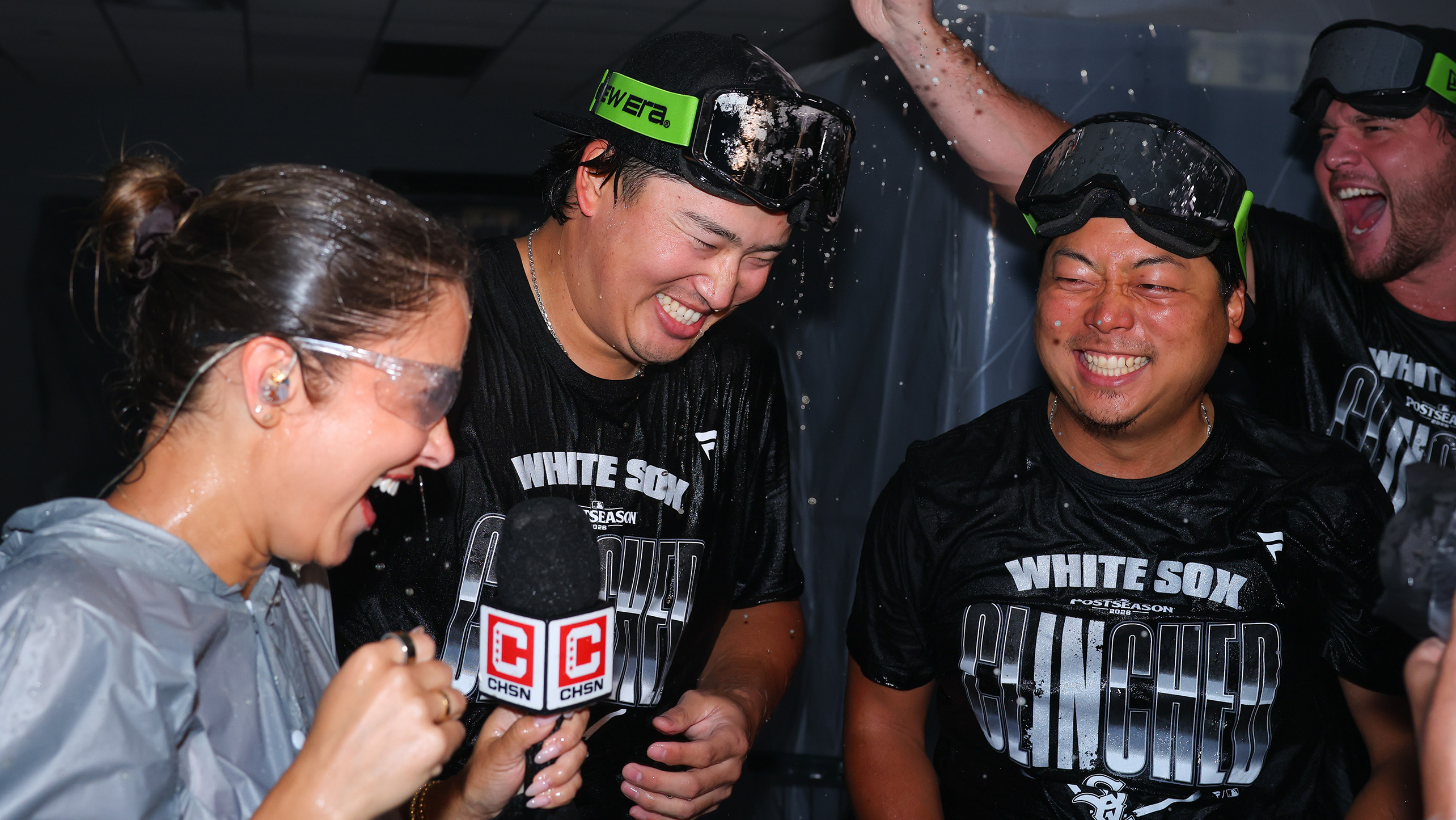 Munetaka Murakami celebrates playoff clinch