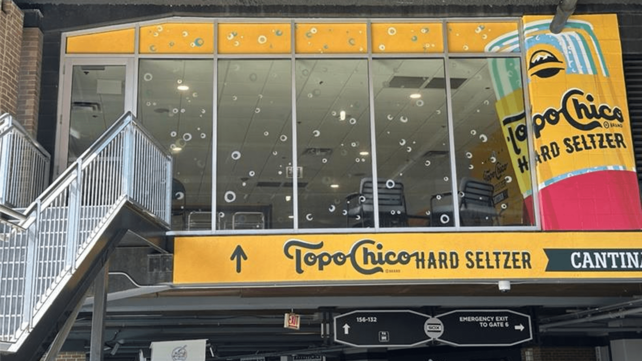 Topo Chicago Hard Seltzer Cantina
