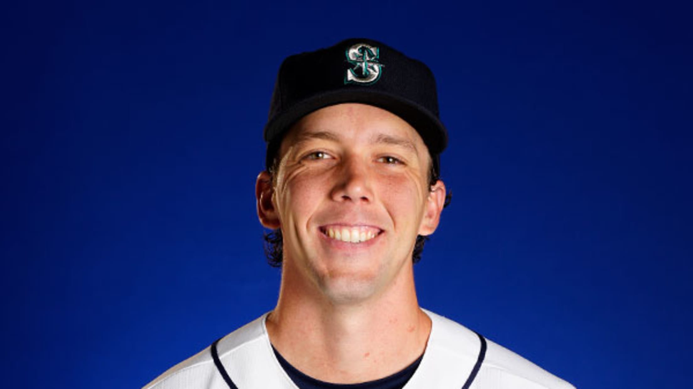 Logan Gilbert Headshot