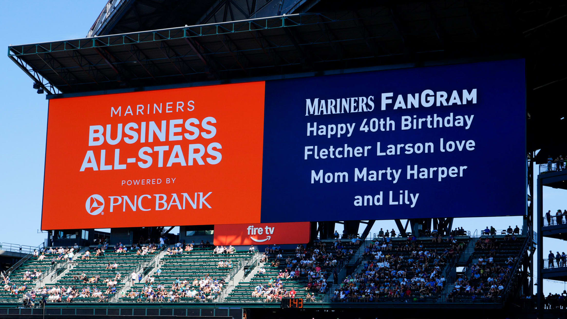 Scoreboard message wishing a happy birthday to a fan.