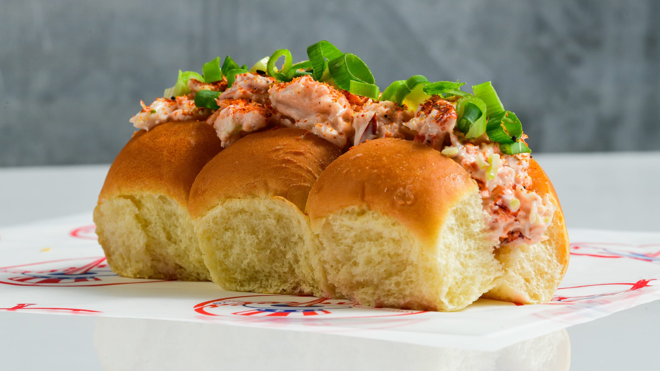 Angry Lobster Roll – King’s Hawaiian