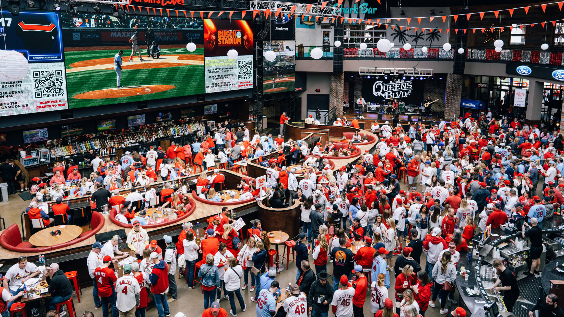 FanDuel Sports Network Live!