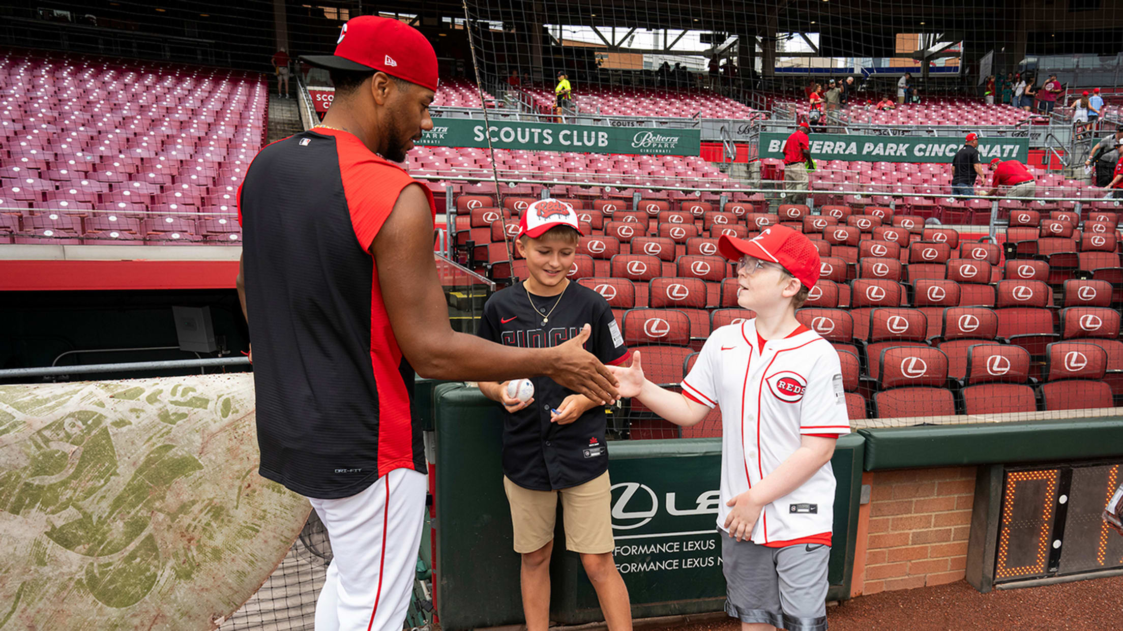 Hunter Greene introduces himself to Connor Hyitt and his friend.
