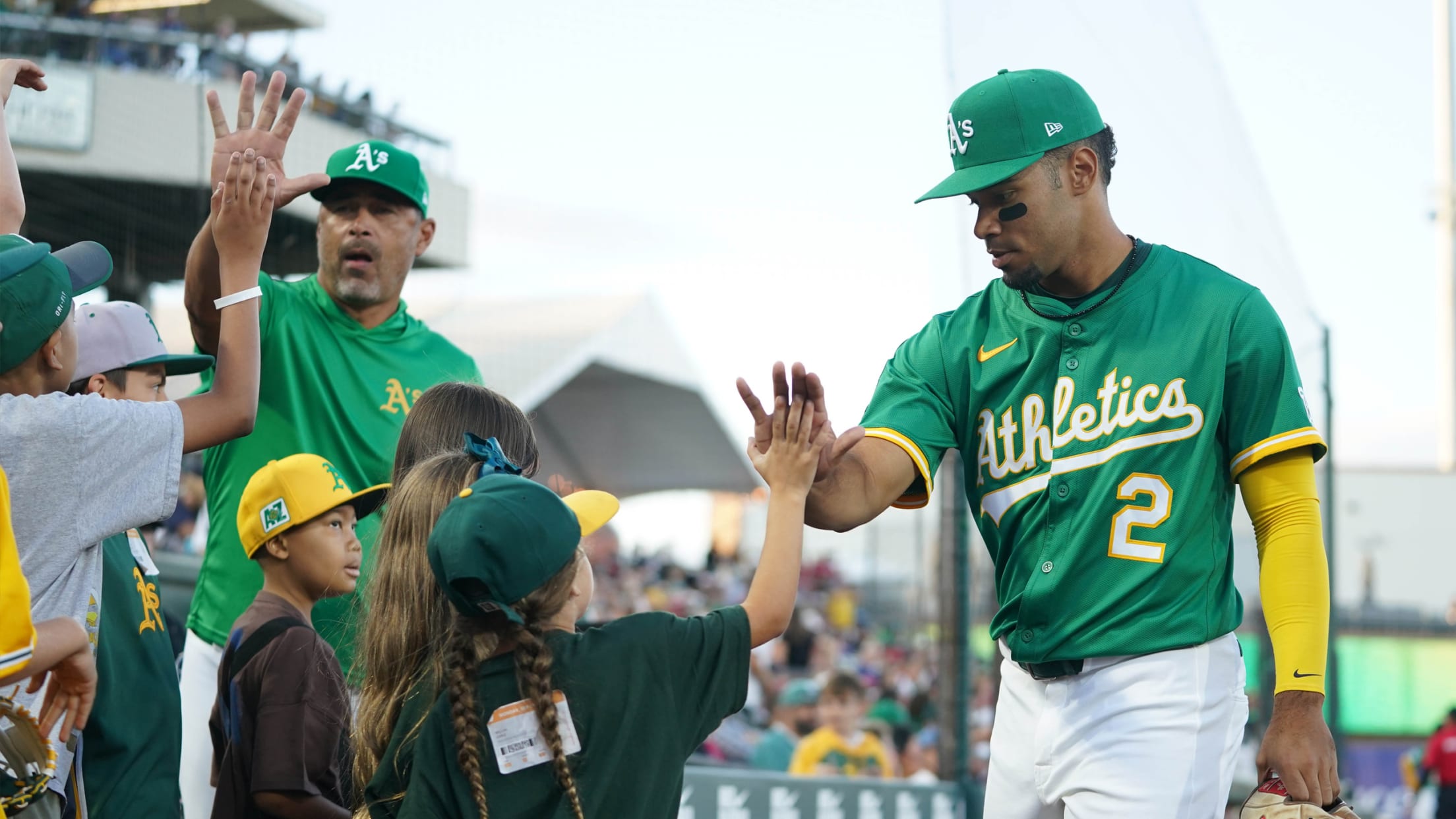 Group Experience: High-Five Tunnel