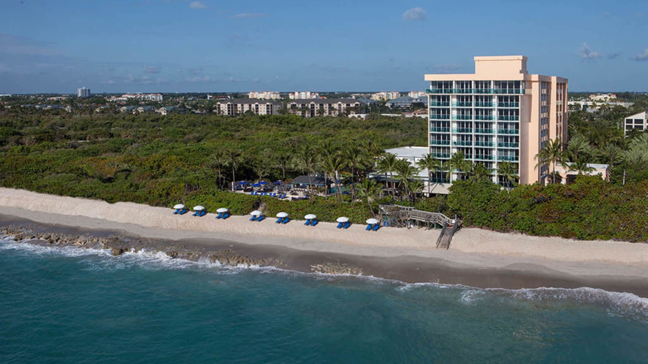 Jupiter Beach Resort & Spa