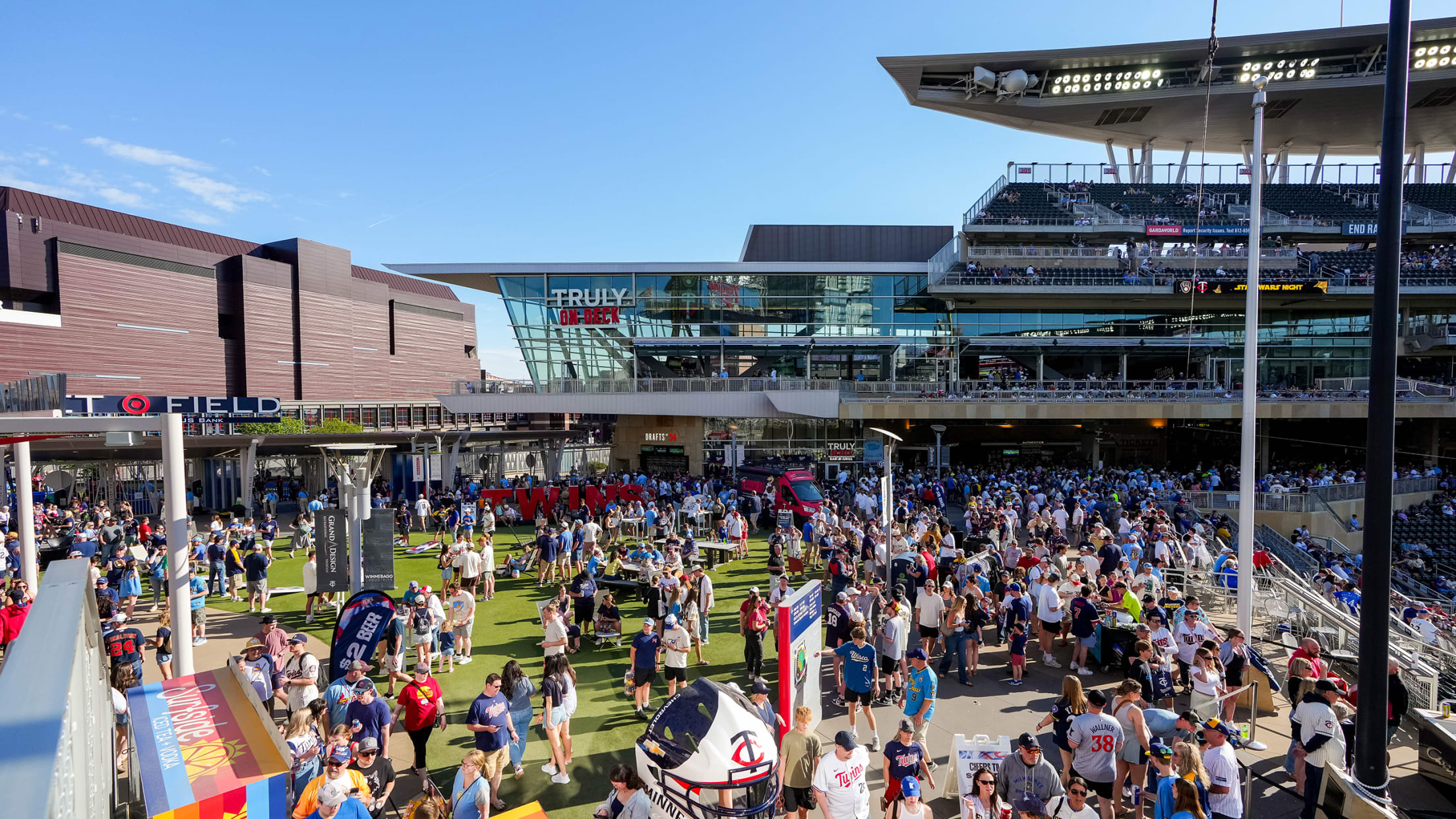 Gate 34 at Target Field